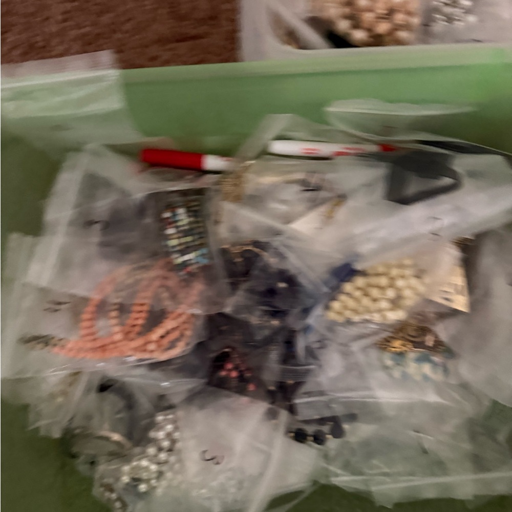 Assorted Jewelry Collection - Picture 6 of 11